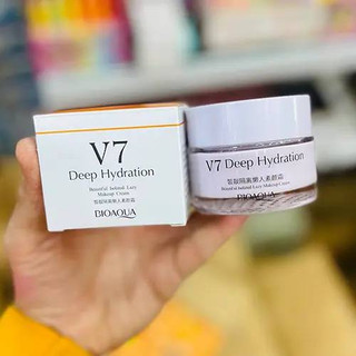 کرم V7 ویتامینه بیوآکوا وزن ۵۰gr حاوی ۷ نوع ویتامین و مواد معدنی مغذی تغذیه و روشن کننده پوست ضدجوش و لایه بردار ملایم جوانساز پوست پاکسازی پوست بهبود و ترمیم بافت پوست سازگار با انواع پوست